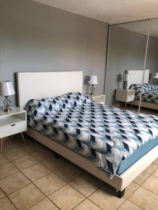 איזבלה Haudimar Ph Beachfront Apt 4Br/3Bath מראה חיצוני תמונה